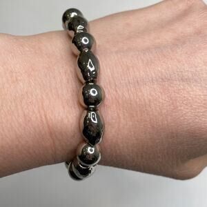 Chico’s Ari Shine Silver-Tone Medallion Stretch Bracelet NWT OS Zinc Metallic